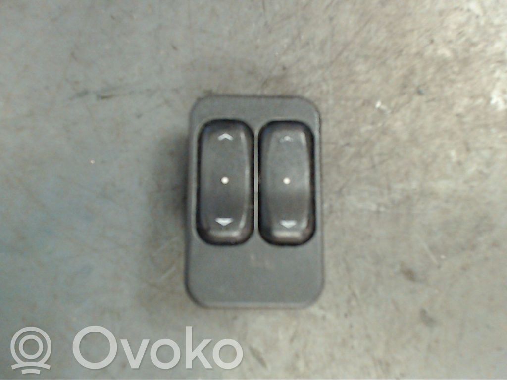 Opel Meriva A Comutator comandă geamuri electrice 