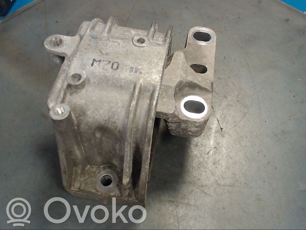 Engine mount bracket   1K0199262BB
