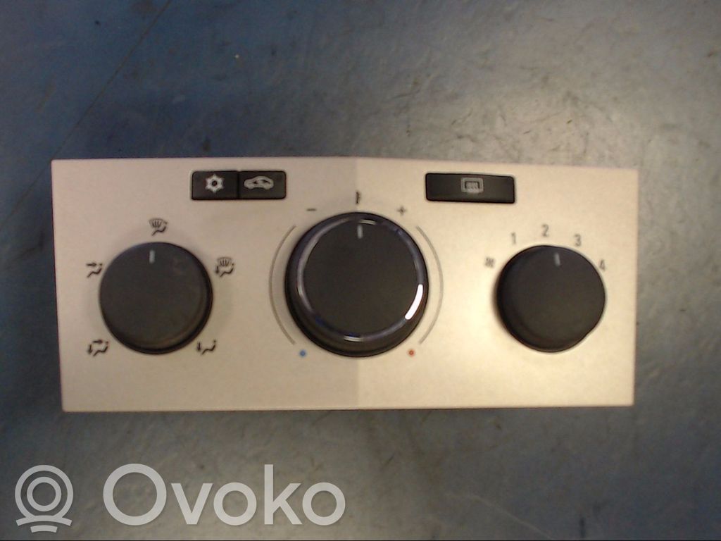 Opel Astra H Unitate control climatizare 