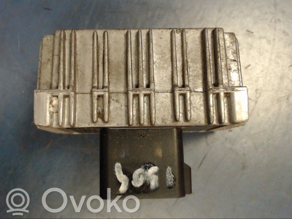 Opel Omega B1 Vakionopeussäätimen ohjainlaite/moduuli 