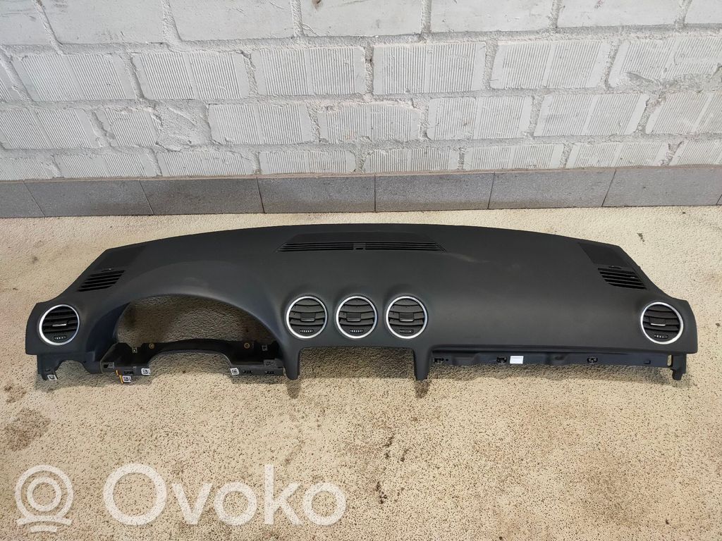 Audi A4 S4 B6 8E 8H Kojelauta 