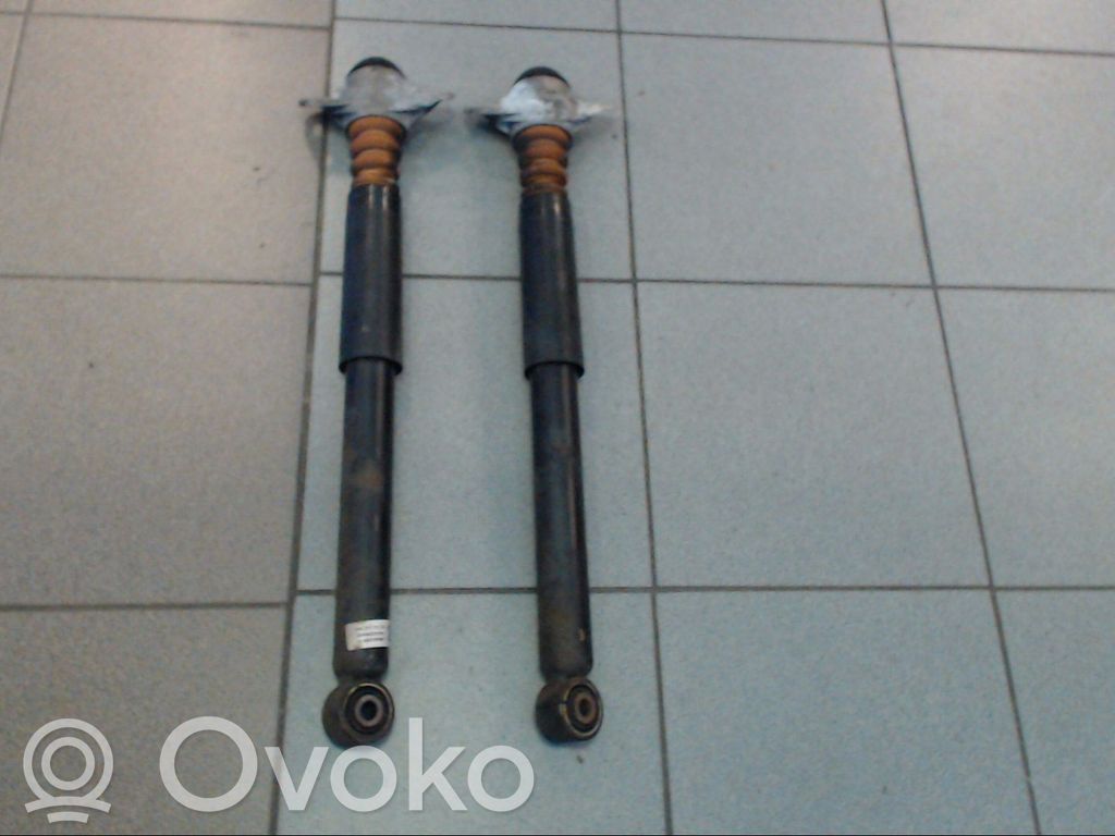 Volkswagen Jetta V Amortyzator tylny 