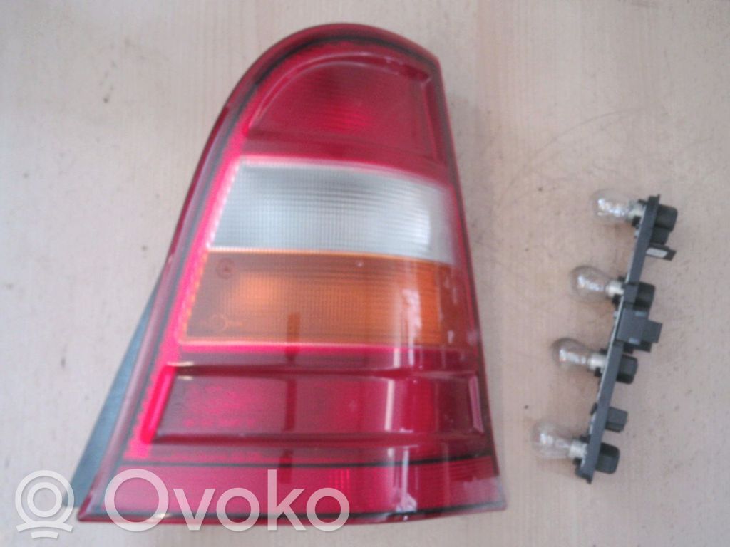 Mercedes-Benz A W168 Lampă spate în caroserie 