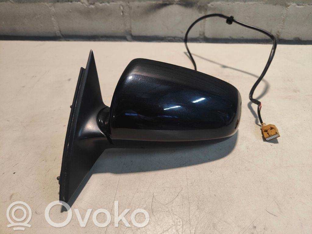 Audi A4 S4 B6 8E 8H Elektryczne lusterko boczne drzwi 