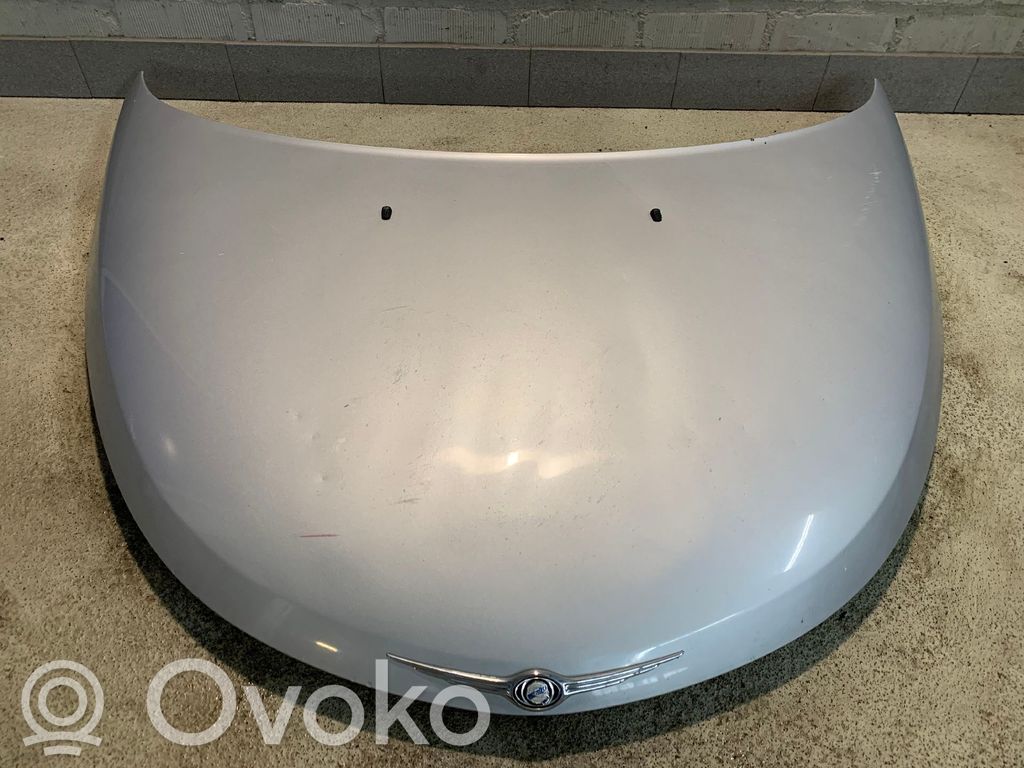 Chrysler PT Cruiser Konepelti 