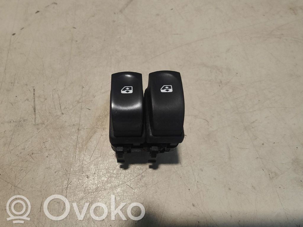 Renault Modus Electric window control switch 