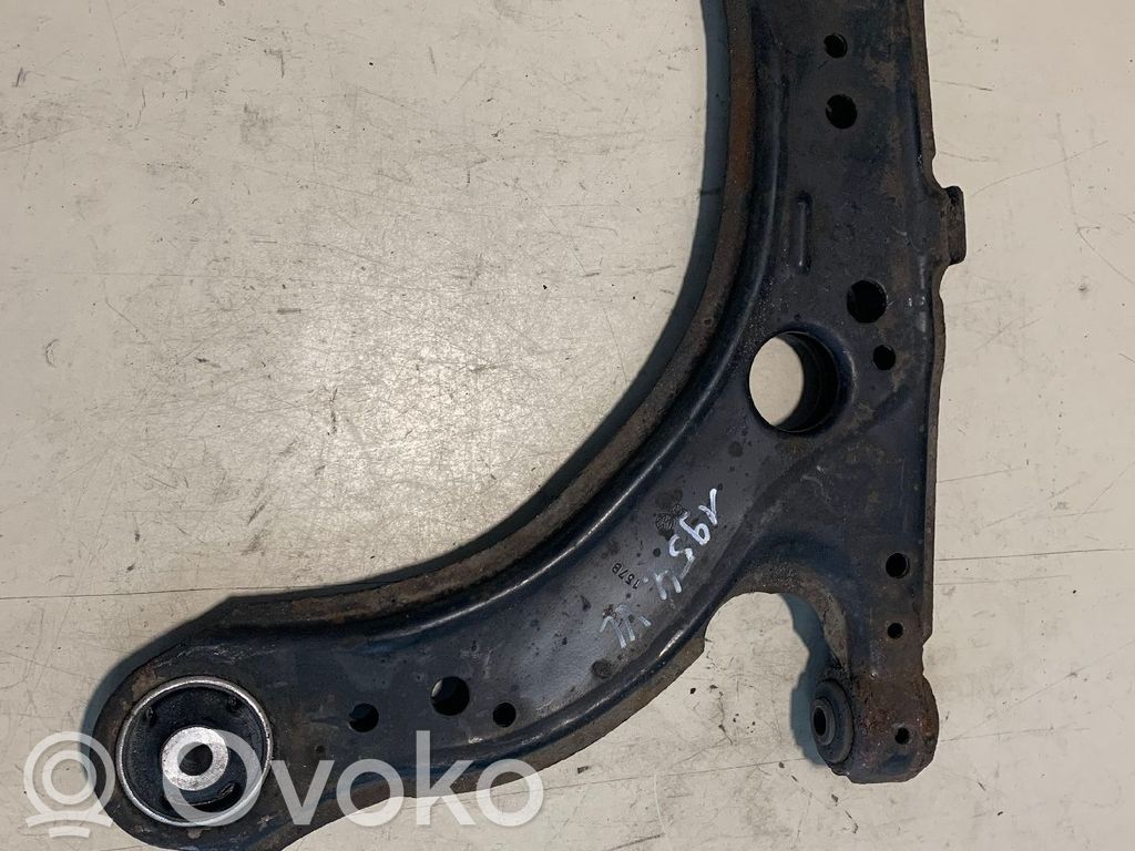 Volkswagen Golf IV Dolny wahacz przedni 
