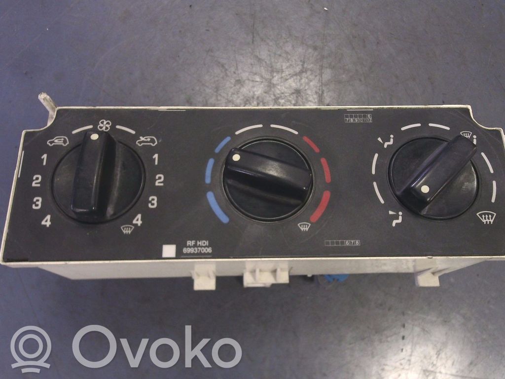 Citroen Berlingo Climate control unit 