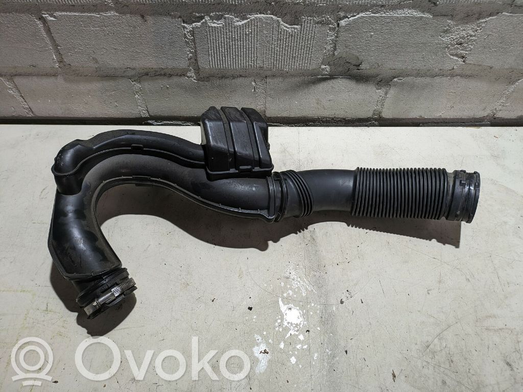 Opel Vivaro Wąż / Rura intercoolera 