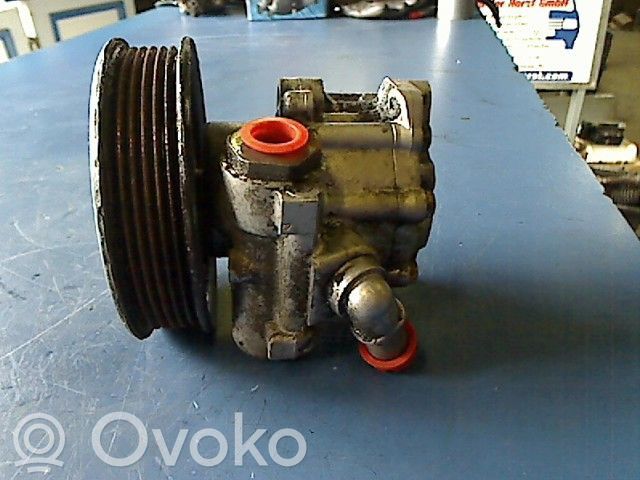 Ford Scorpio Ohjaustehostimen pumppu 