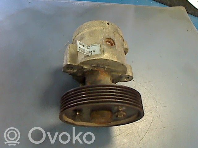 Volvo S40, V40 Vairo stiprintuvo siurblys 