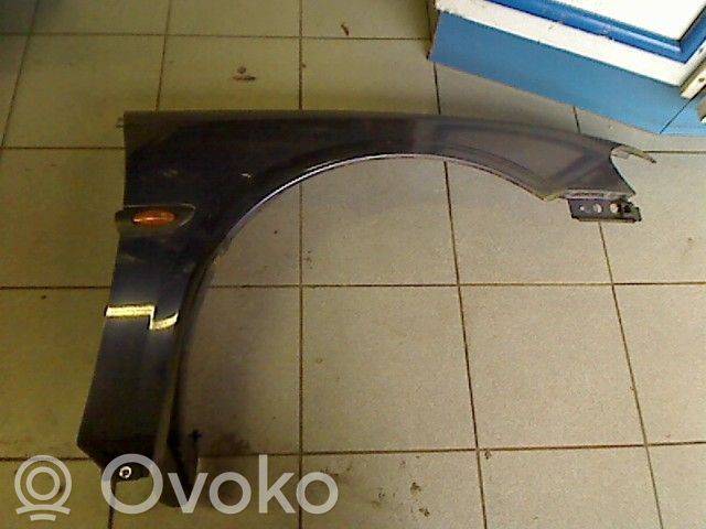 Opel Vectra B Guardabarro 
