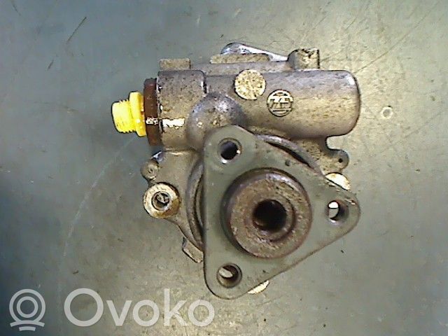 Ford Scorpio Ohjaustehostimen pumppu 