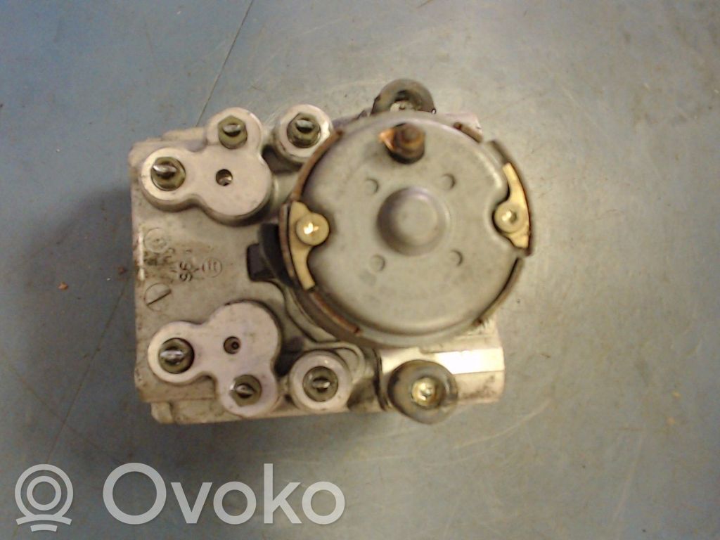 Bomba de ABS   701814111D,0273004098