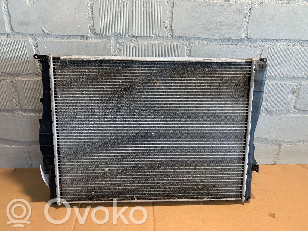 BMW 5 E34 Aušinimo skysčio radiatorius 