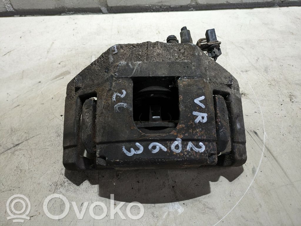 Audi A6 S6 C5 4B Etujarrusatula 