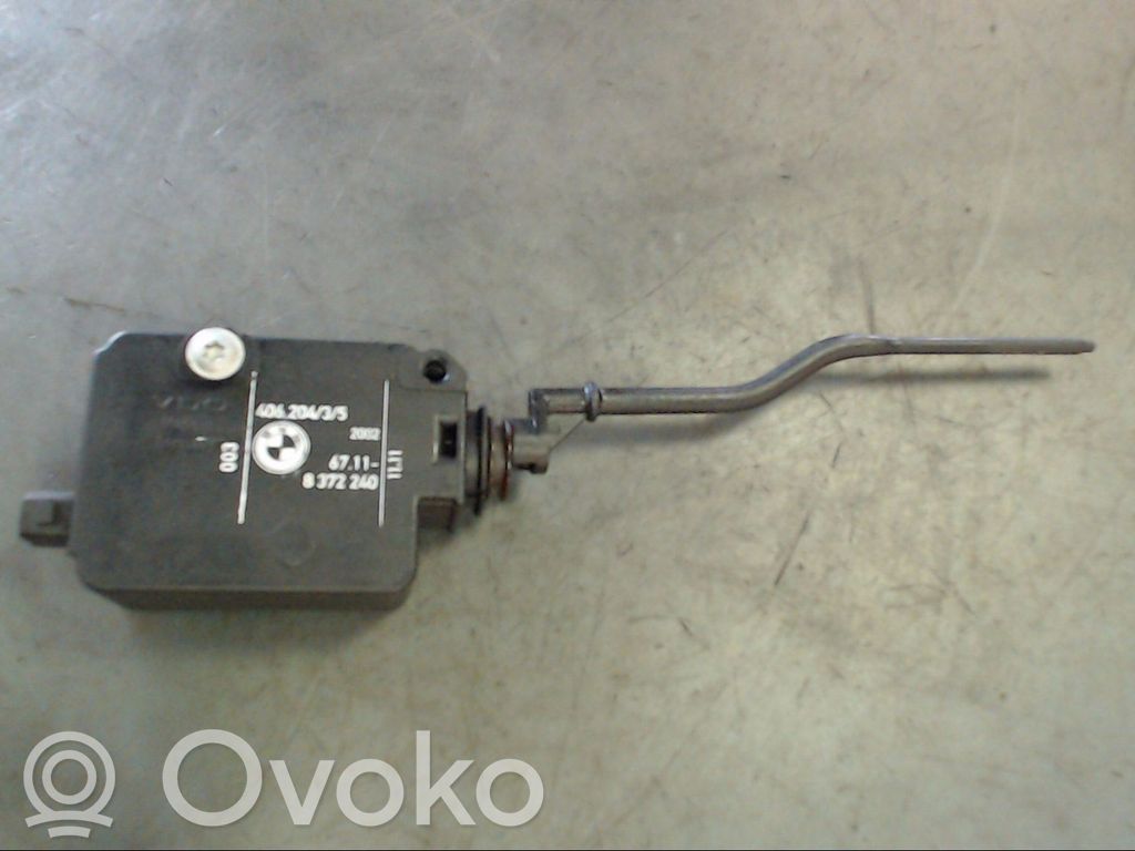 Fuel cap flap release cable
