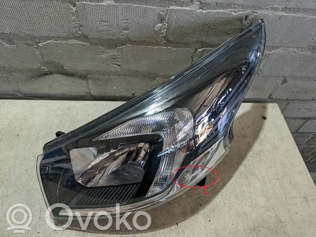 Opel Vivaro Scheinwerfer 