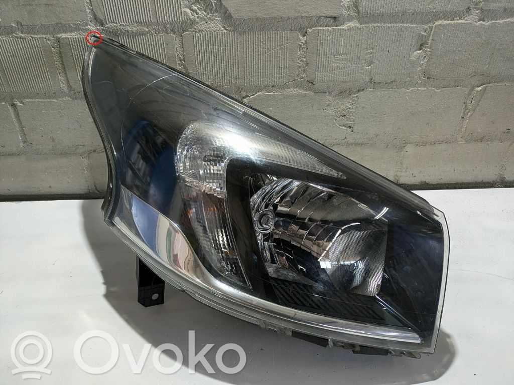 Opel Vivaro Scheinwerfer 