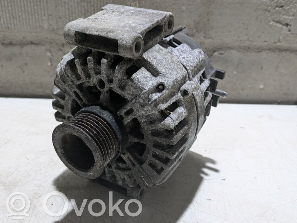 Mercedes-Benz E W212 Ģenerators 