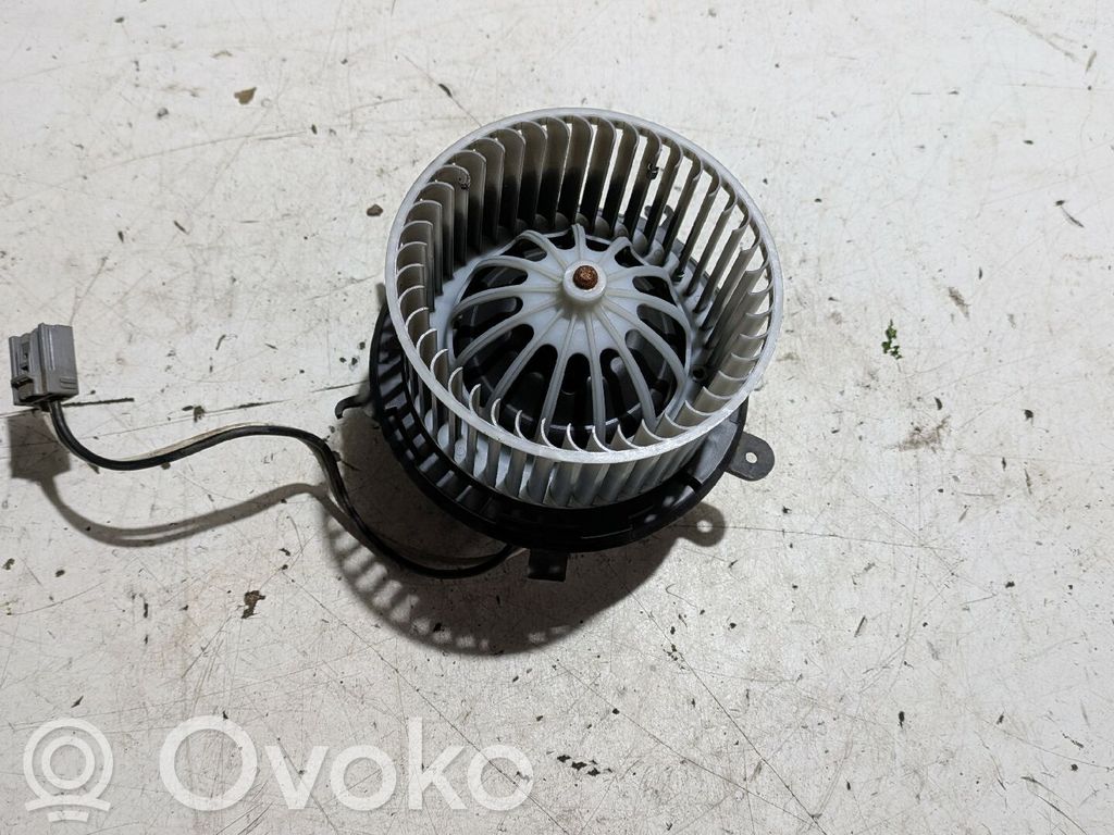 Opel Astra J Radiator aerotermă 