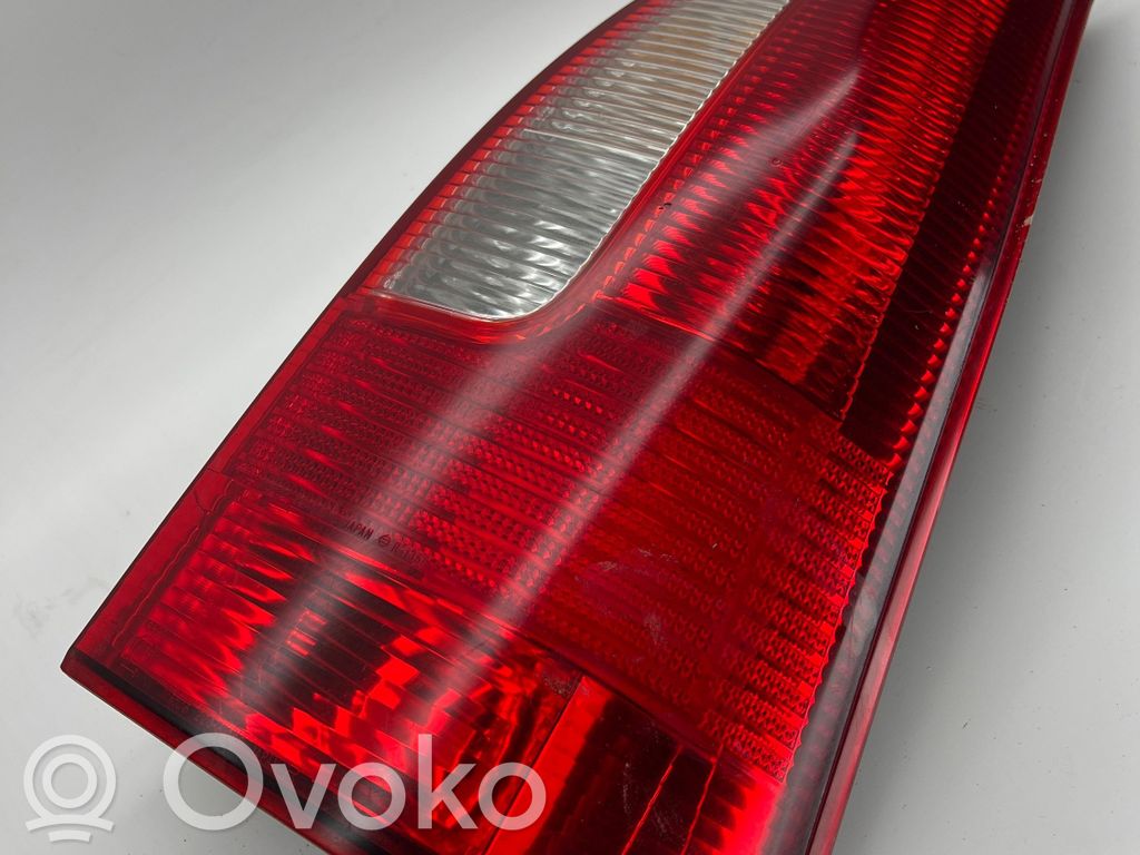 Rear/tail lights   22061908