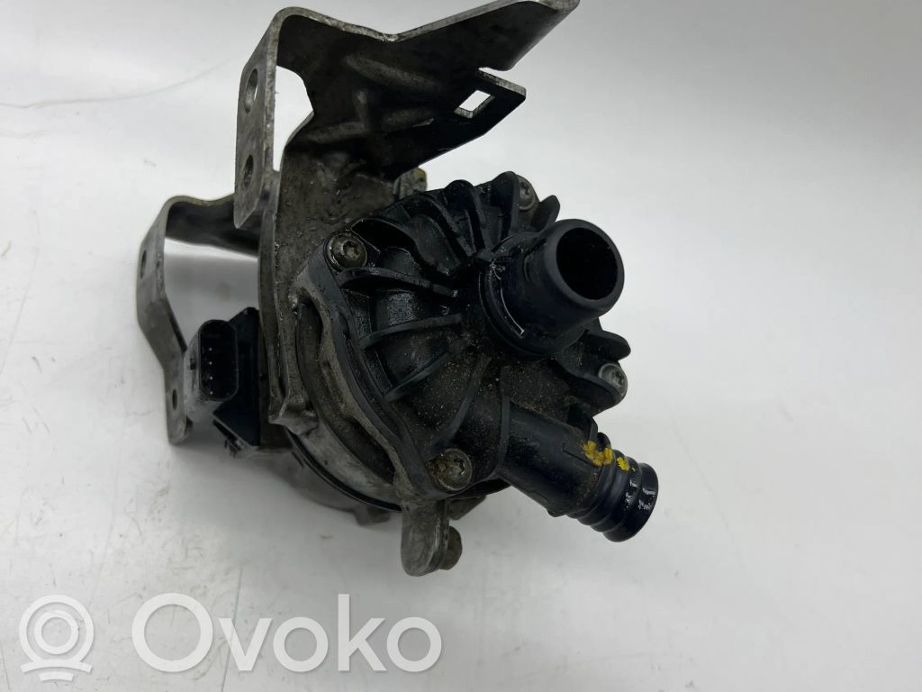 BMW 5 F10 F11 Pompa cyrkulacji / obiegu wody 
