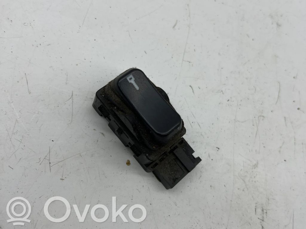 Botón interruptor de bloqueo de puertas   4617593,W331K