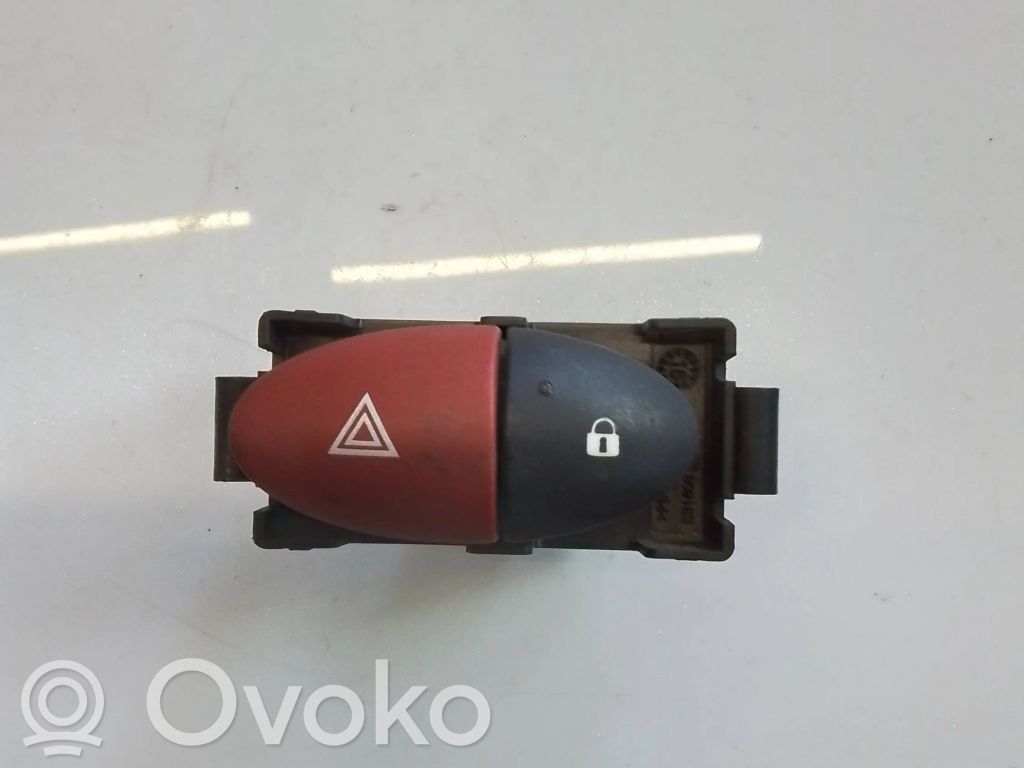Renault Master III Hazard light switch 