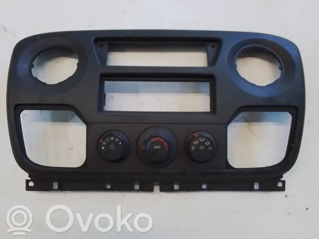 Renault Master III Dashboard center trim panel 