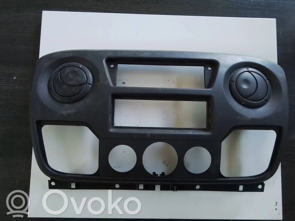 Renault Master III Dashboard center trim panel 