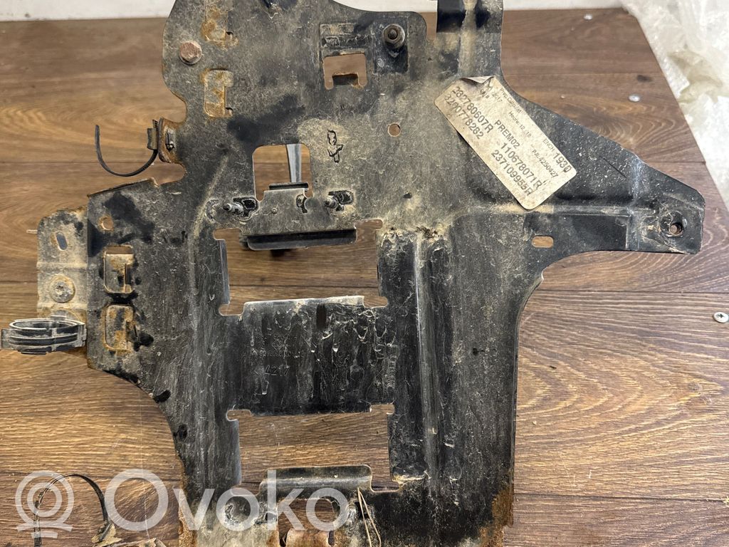 Renault Master III Other engine bay part 
