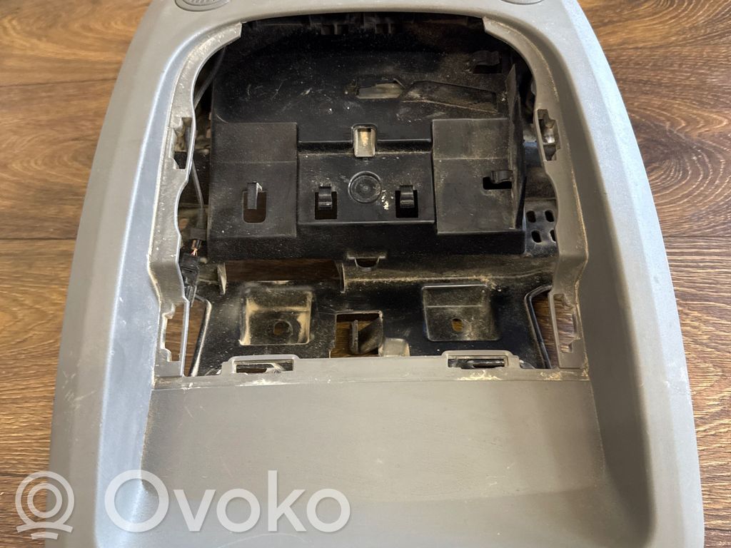 Renault Master III Panel oświetlenia wnętrza kabiny 