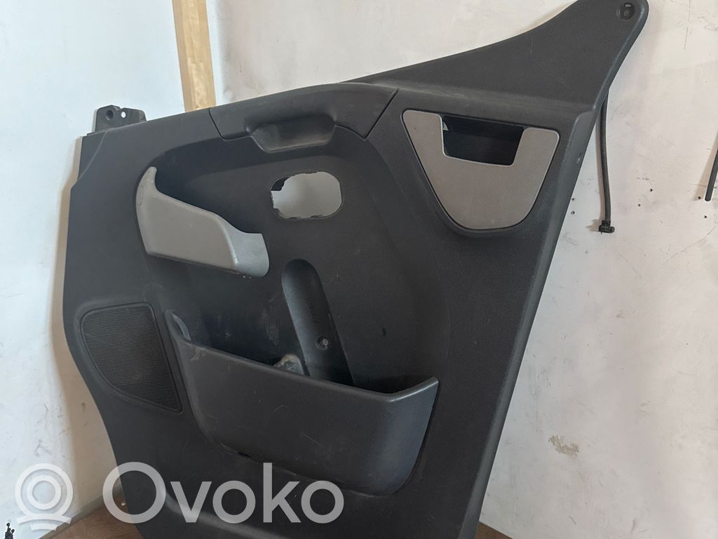 Renault Master III Etuoven verhoilu 