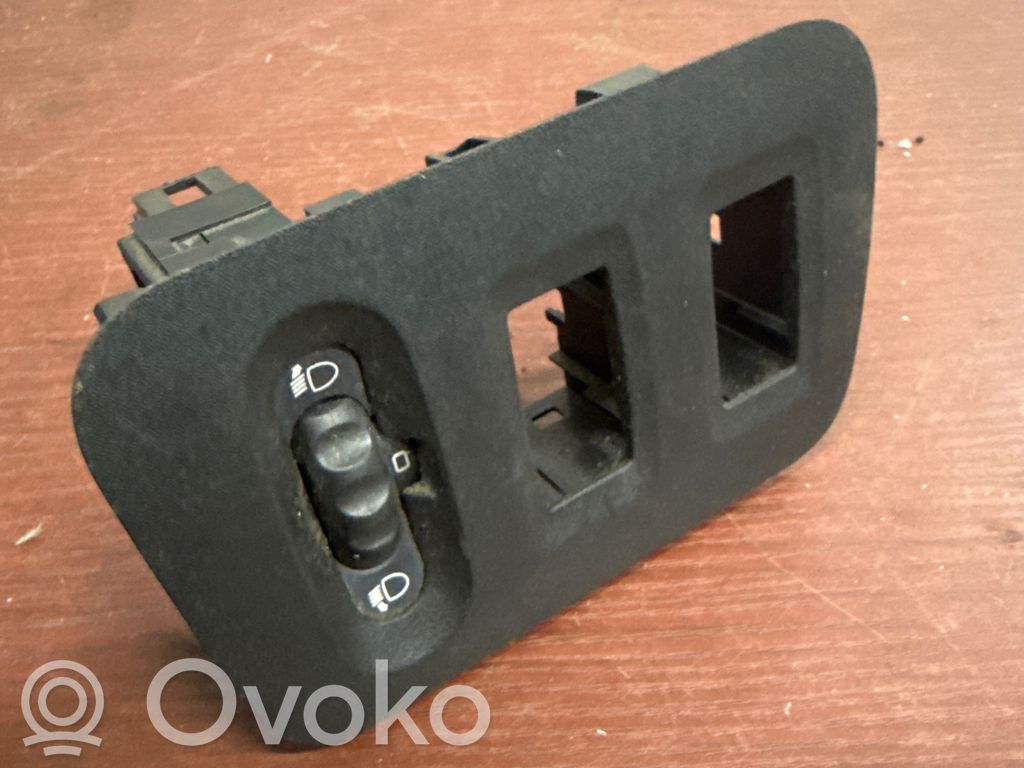 Renault Master III Headlight level height control switch 