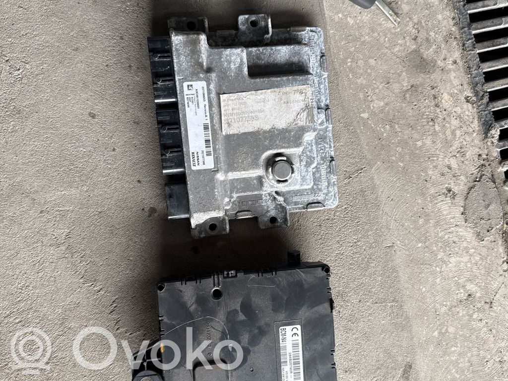 Nissan NV400 Engine control unit/module 