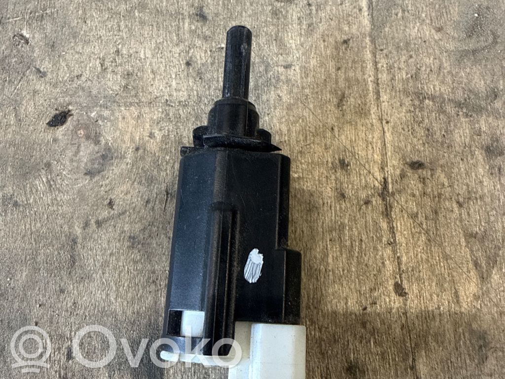 Nissan NV400 Interruptor sensor del pedal de freno 