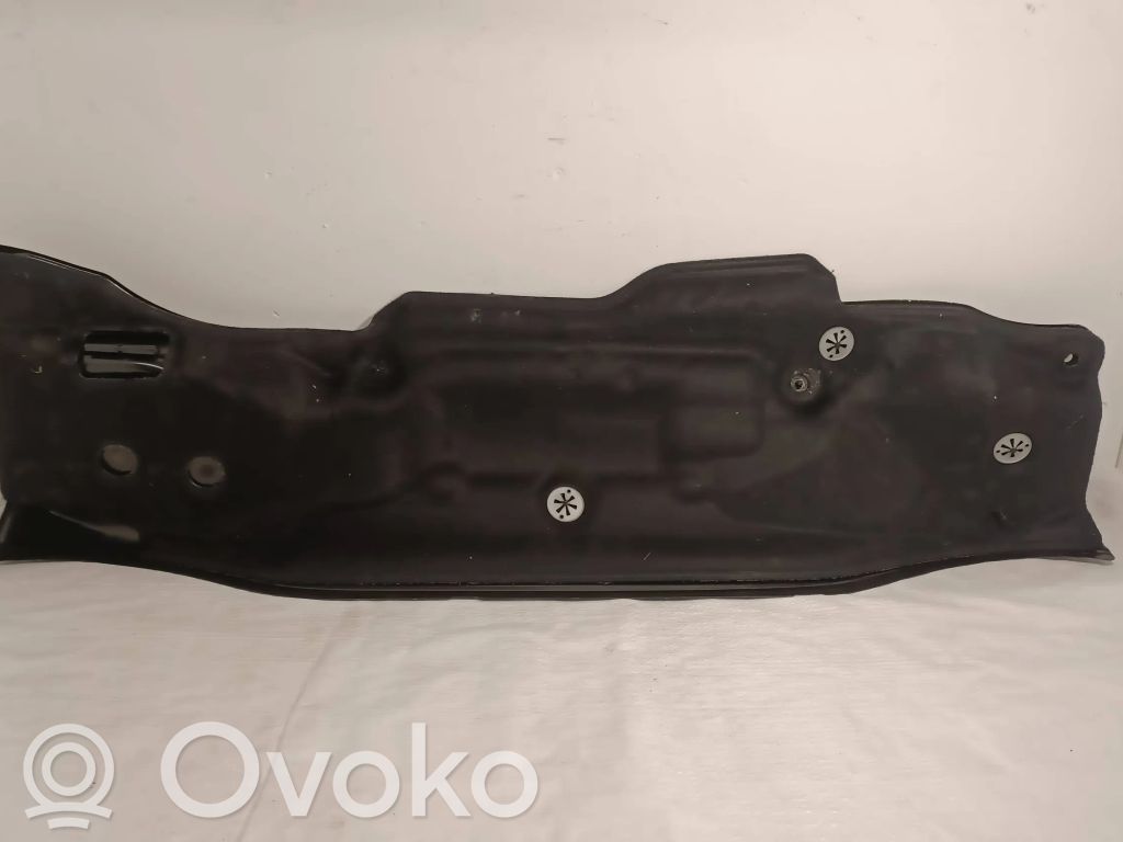Windshield trim   8X0805275D