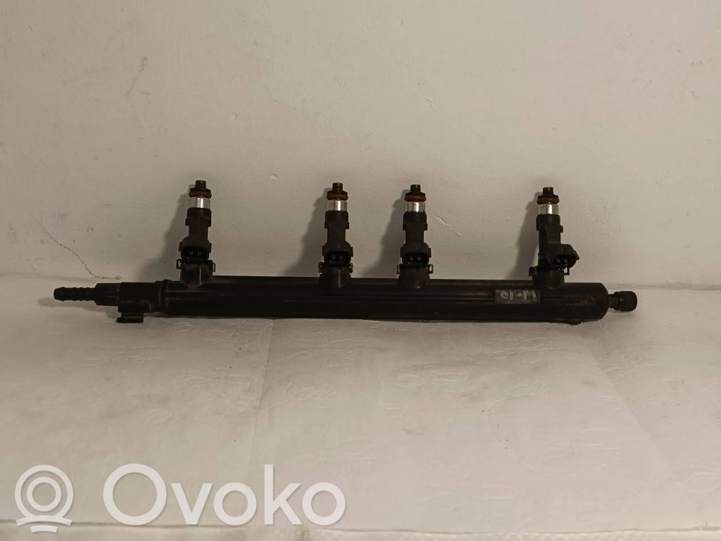 Volkswagen Caddy Wtryskiwacze / Komplet 