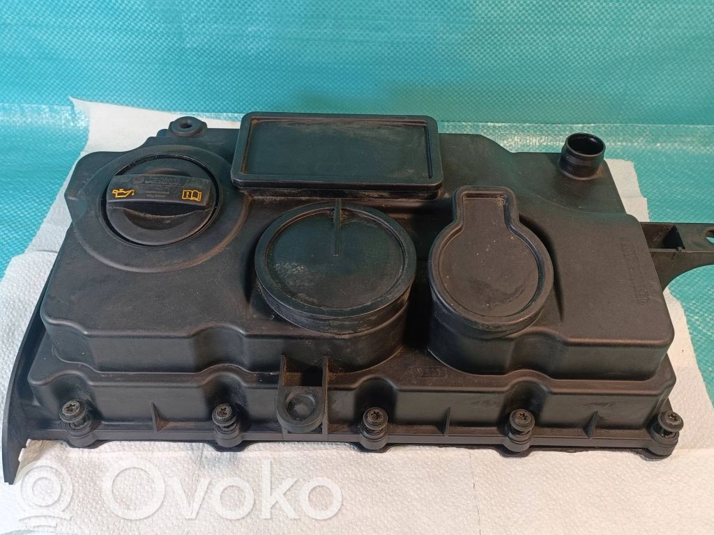 Volkswagen Golf V Cache culbuteur 
