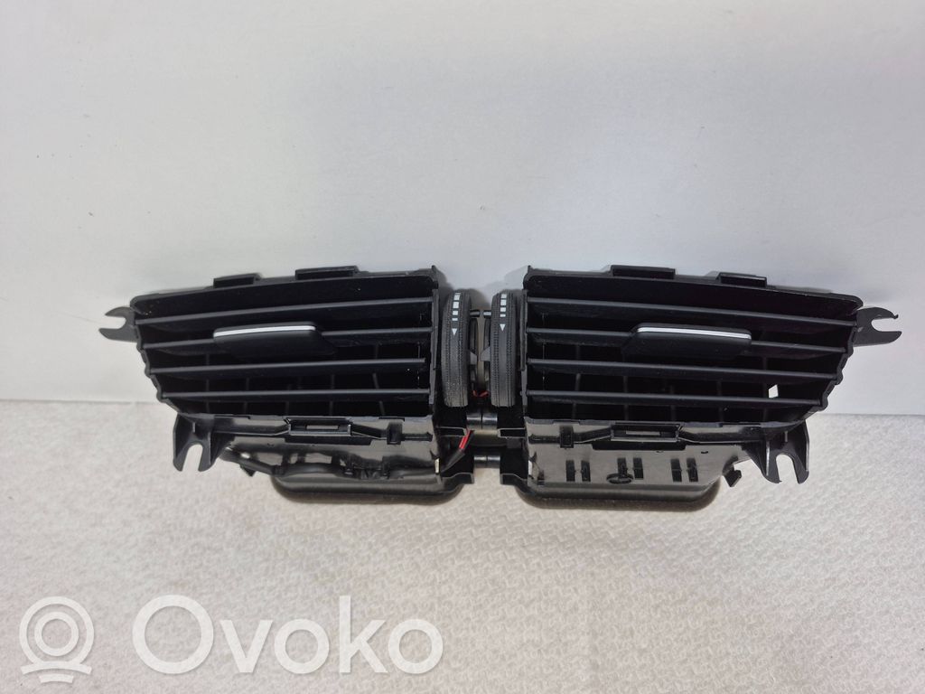 Mercedes-Benz C W204 Grilă ventilație centrală 