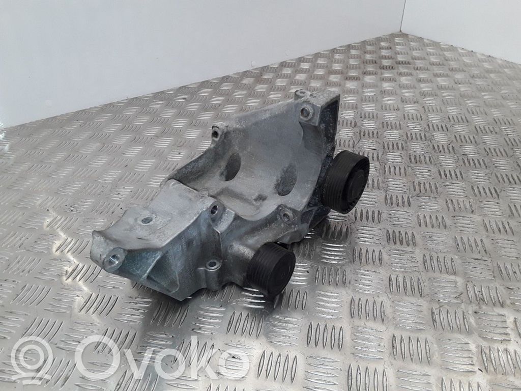Generator/alternator bracket   7802639,13992010,1116780263902