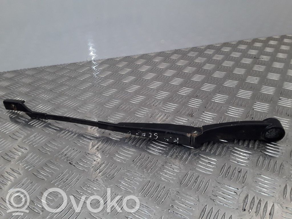 KIA Ceed Front wiper blade arm 