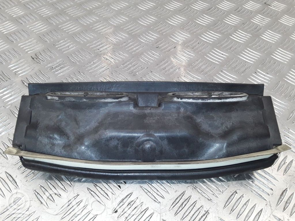 BMW 1 E82 E88 Wiper trim 