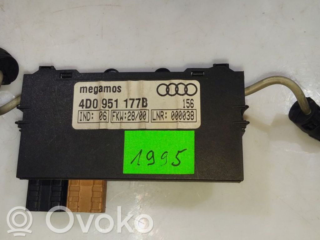 Audi A8 S8 D2 4D Liikehälyttimen anturi 