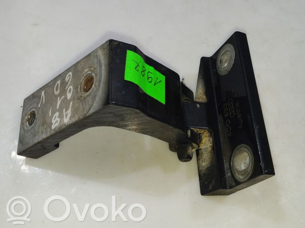 Audi A8 S8 D2 4D Takaoven yläsarana 
