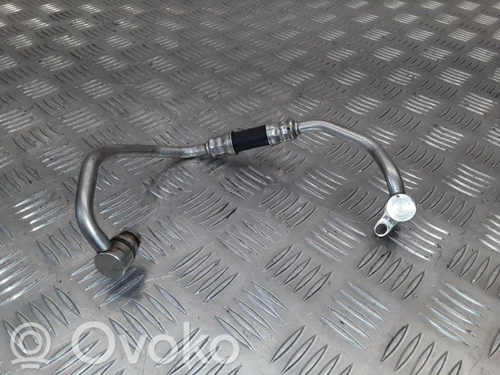 BMW 1 E82 E88 Jäähdytysnesteletku 