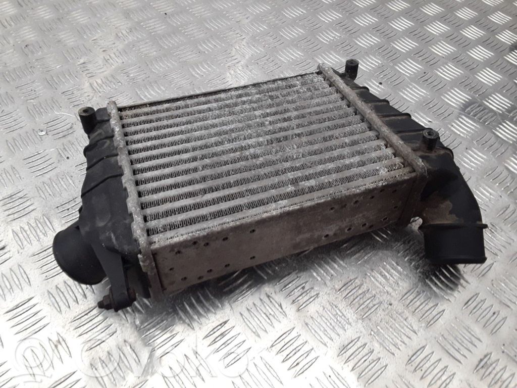 Alfa Romeo 156 Interkūlerio radiatorius 