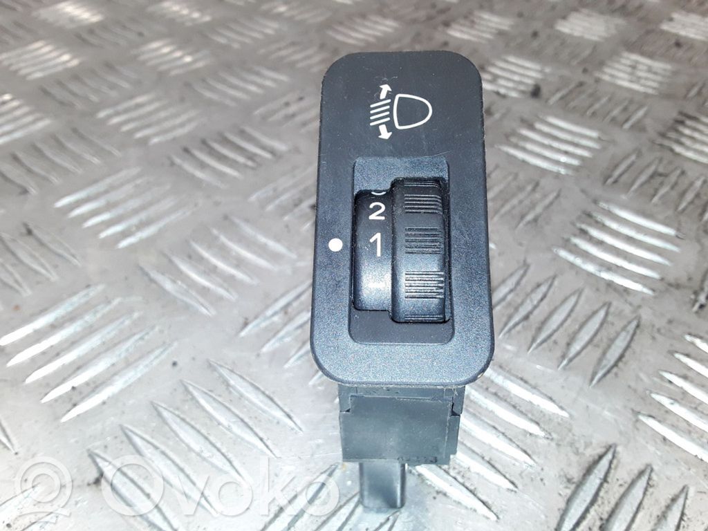 Peugeot 306 Headlight level height control switch 