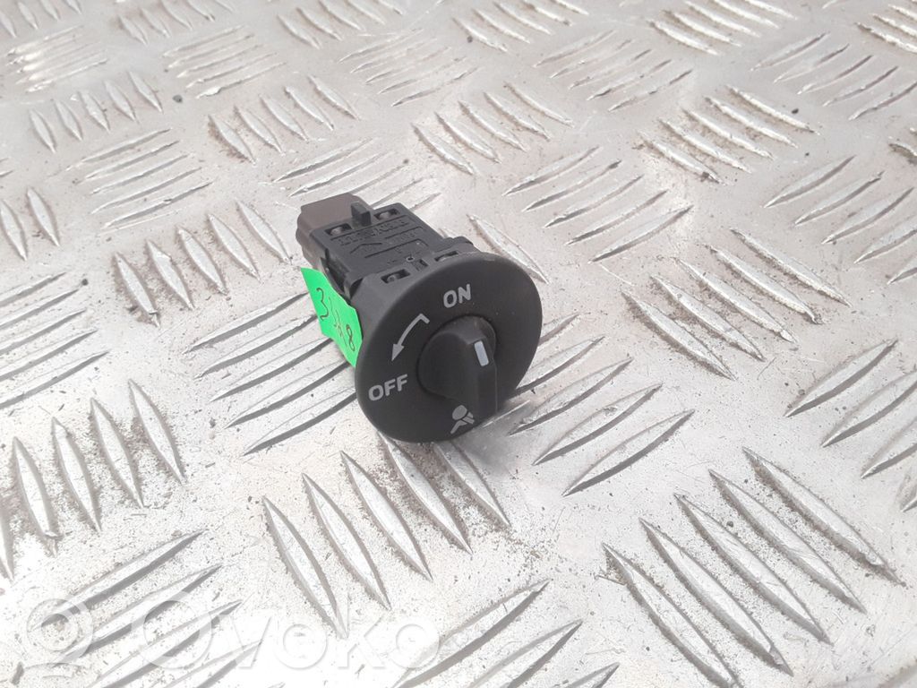 Renault Laguna II Passenger airbag on/off switch 